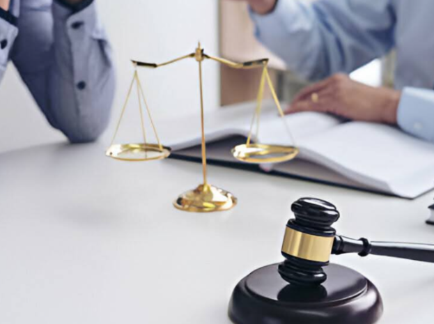 How A Work Discrimination Lawyer Handles Workplace Bias