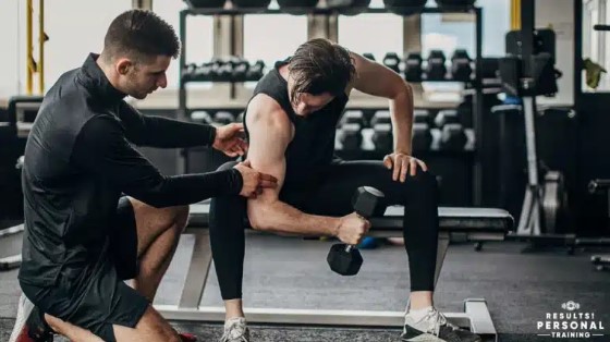 Why Working With a Personal Trainer Changes How You Use the Gym