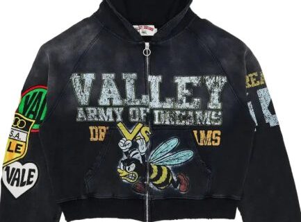 Vale Hoodie Sizing for Layering Lovers